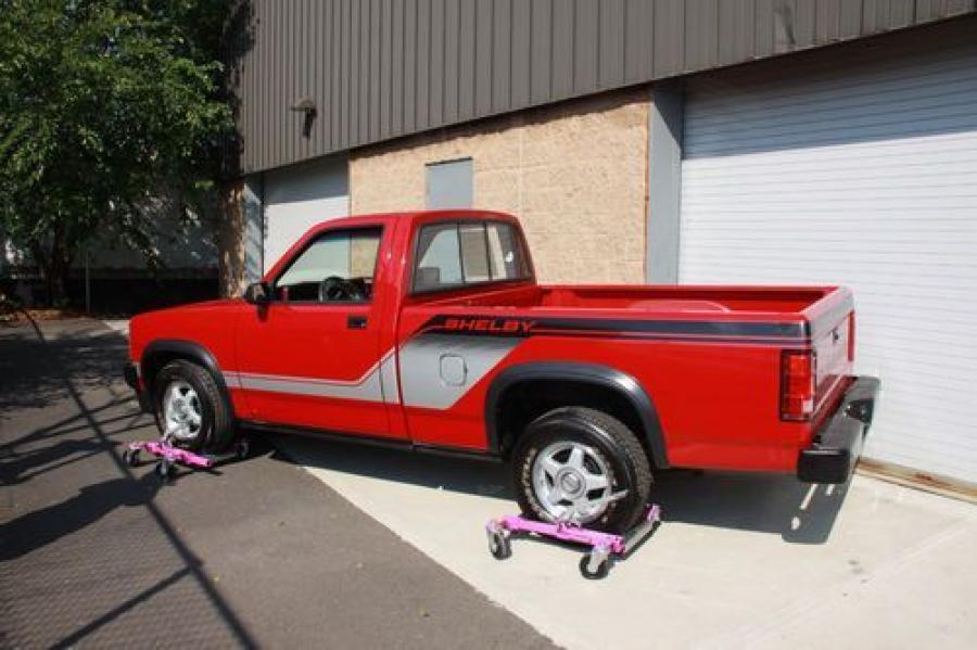 Shelby Dakota 1989 года  (фото 13 из 13)